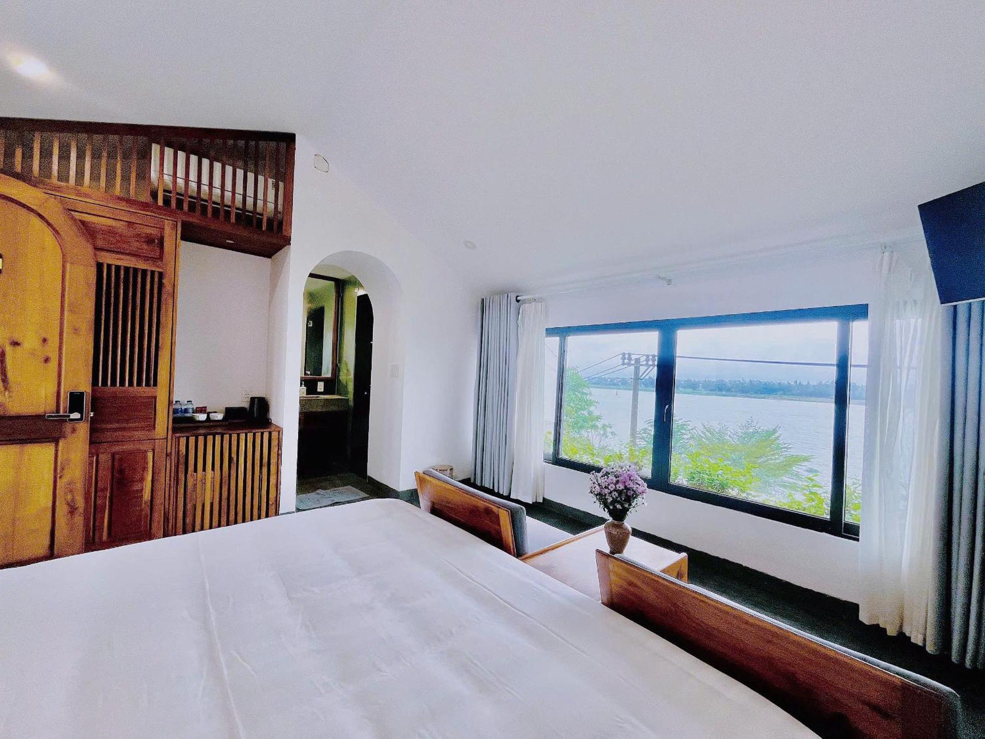 Serene Riverside Hotel Хой Ан Екстериор снимка